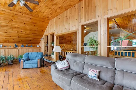 107 Lakeview Drive Errol NH 03579