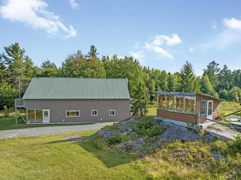 107 Lakeview Drive Errol NH 03579