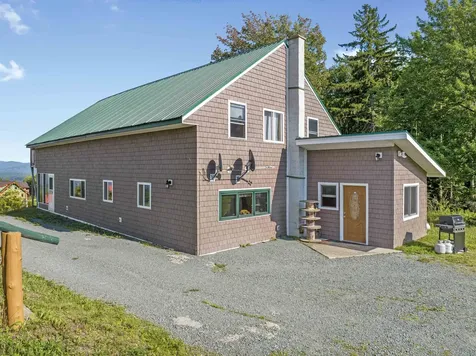 107 Lakeview Drive Errol NH 03579