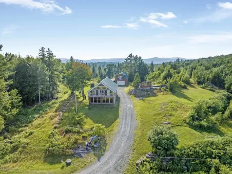 107 Lakeview Drive Errol NH 03579