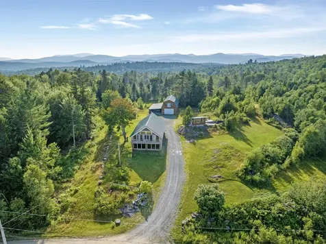 107 Lakeview Drive Errol NH 03579