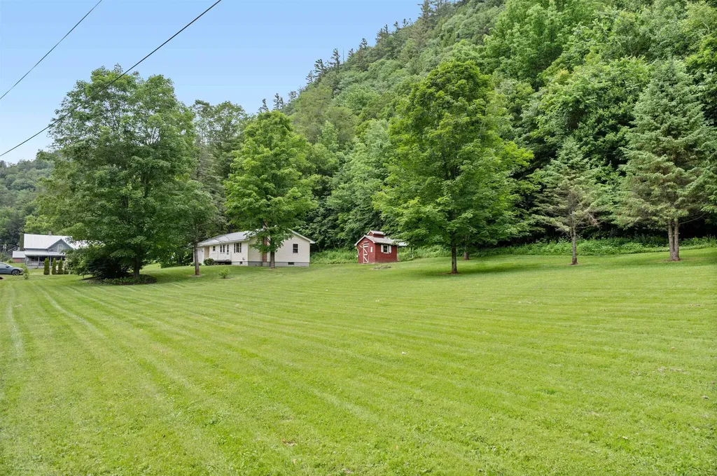 919 Vt Route 100 South Rochester VT 05767