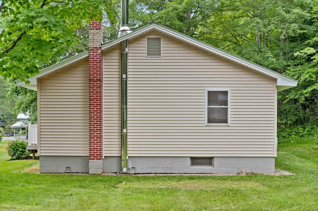 919 Vt Route 100 South Rochester VT 05767