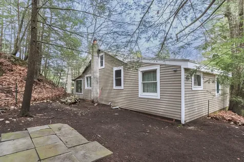 21 Hemlock Heights Road Atkinson NH 03811