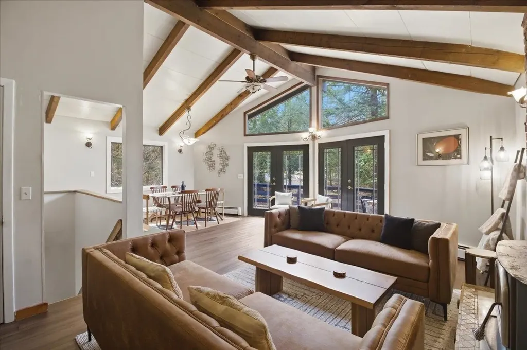 367 Shady Pines Sunderland VT 05250