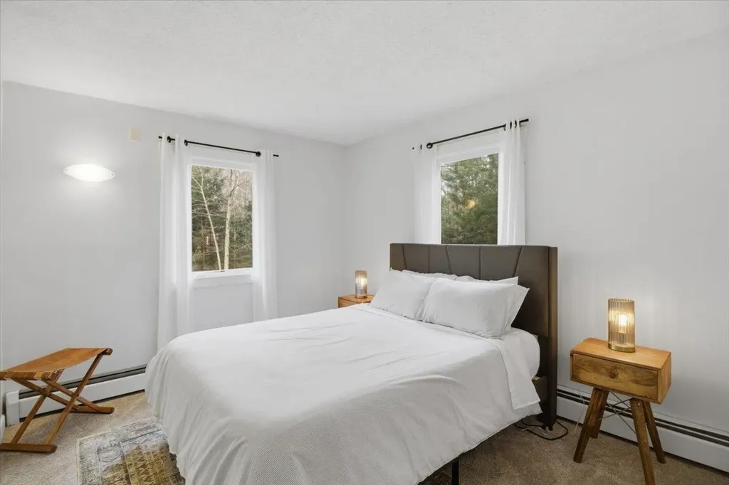 367 Shady Pines Sunderland VT 05250