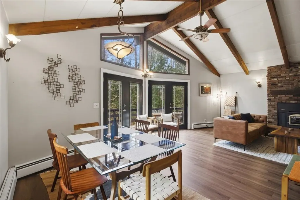 367 Shady Pines Sunderland VT 05250