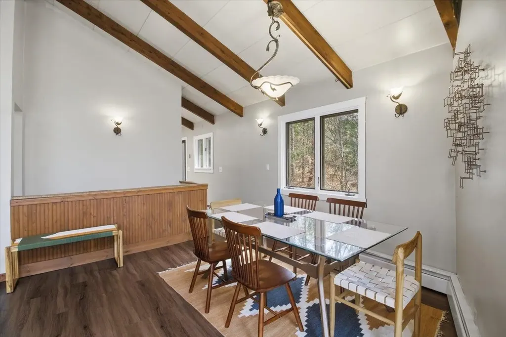 367 Shady Pines Sunderland VT 05250