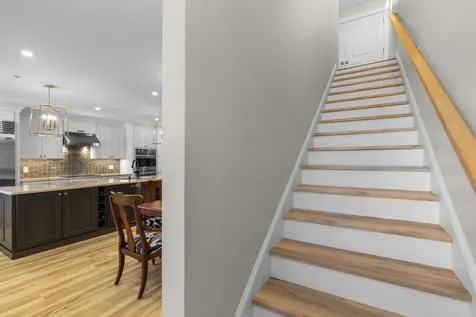 19 Bridge Street Kittery ME 03904