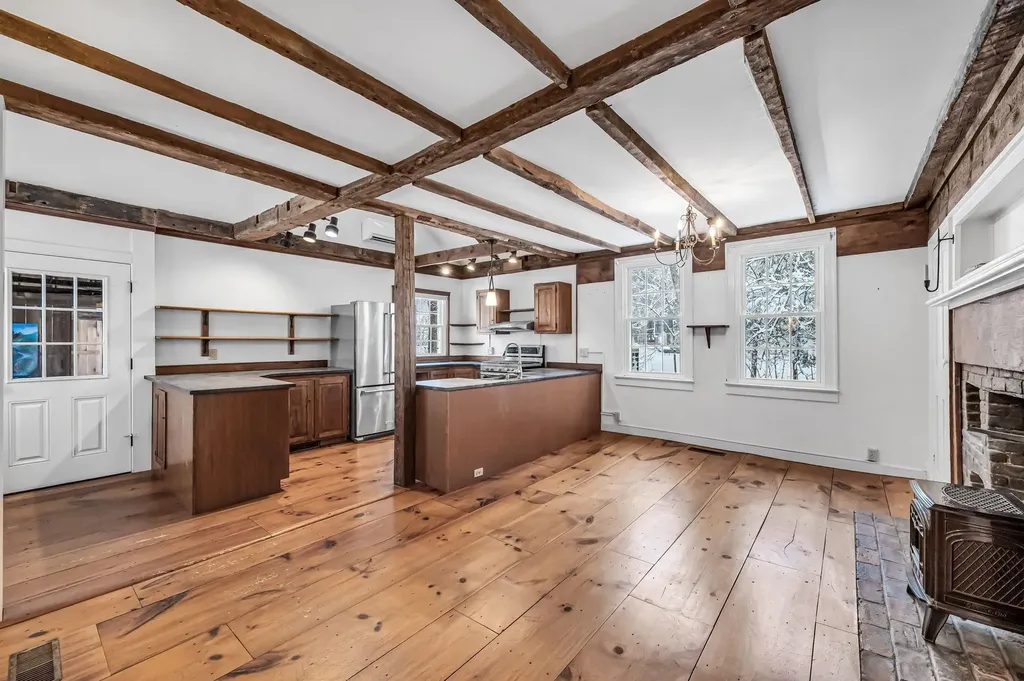 75 Westminster Road Putney VT 05346