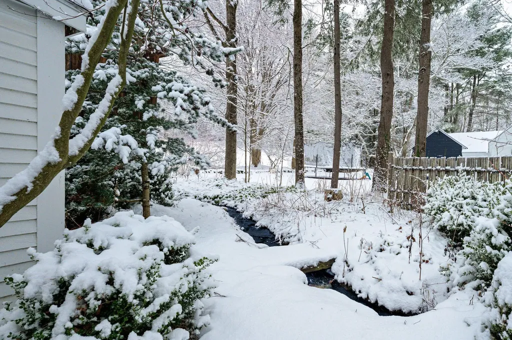75 Westminster Road Putney VT 05346