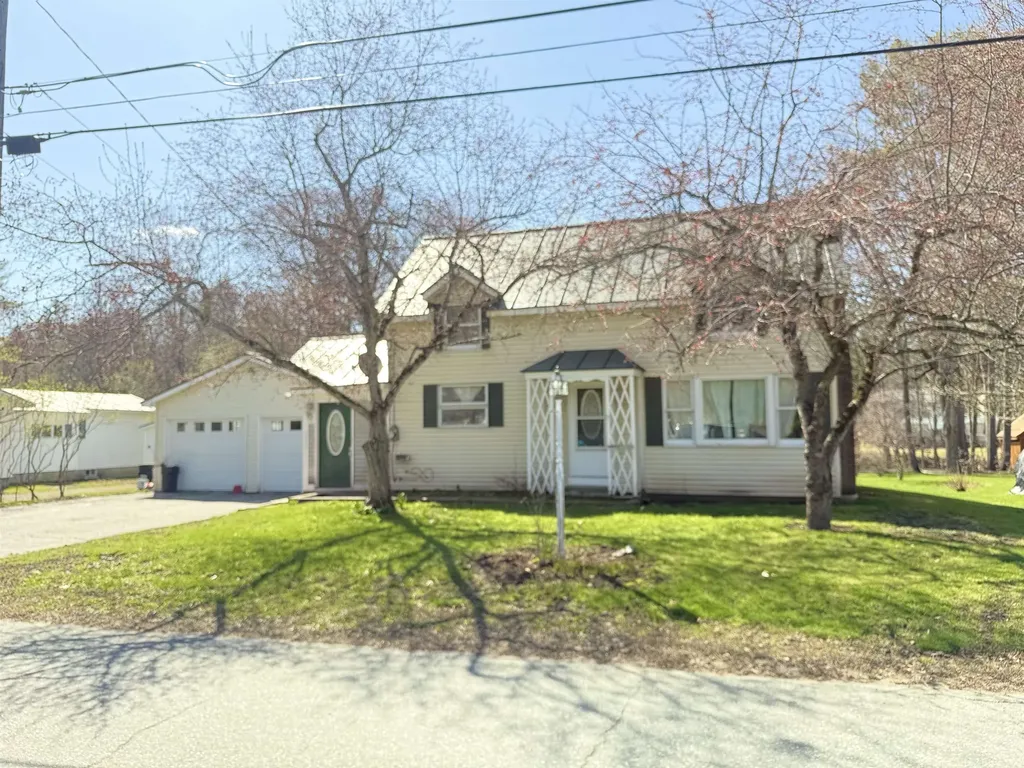 277 South Street Hartford VT 05088