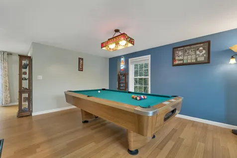 20 Ventura Drive Raymond NH 03077