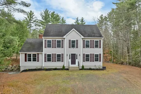 20 Ventura Drive Raymond NH 03077