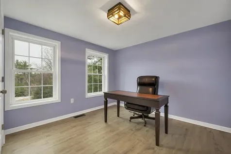 20 Ventura Drive Raymond NH 03077