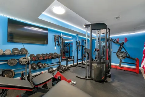 20 Ventura Drive Raymond NH 03077