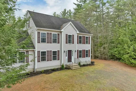 20 Ventura Drive Raymond NH 03077