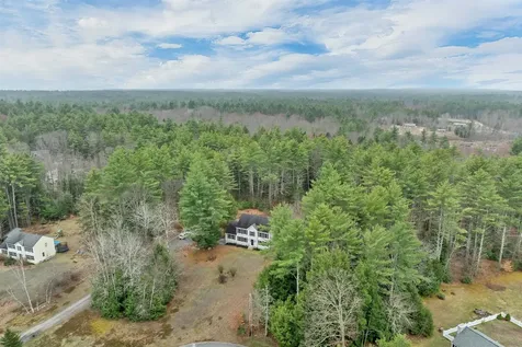 20 Ventura Drive Raymond NH 03077