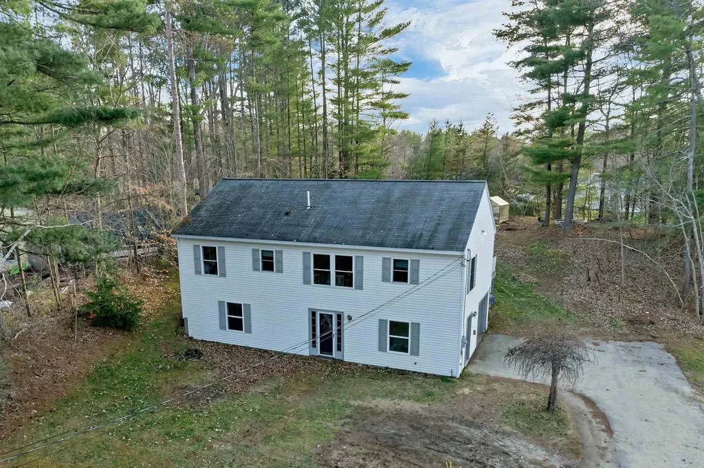 50 Pine Knoll Drive Farmington NH 03835