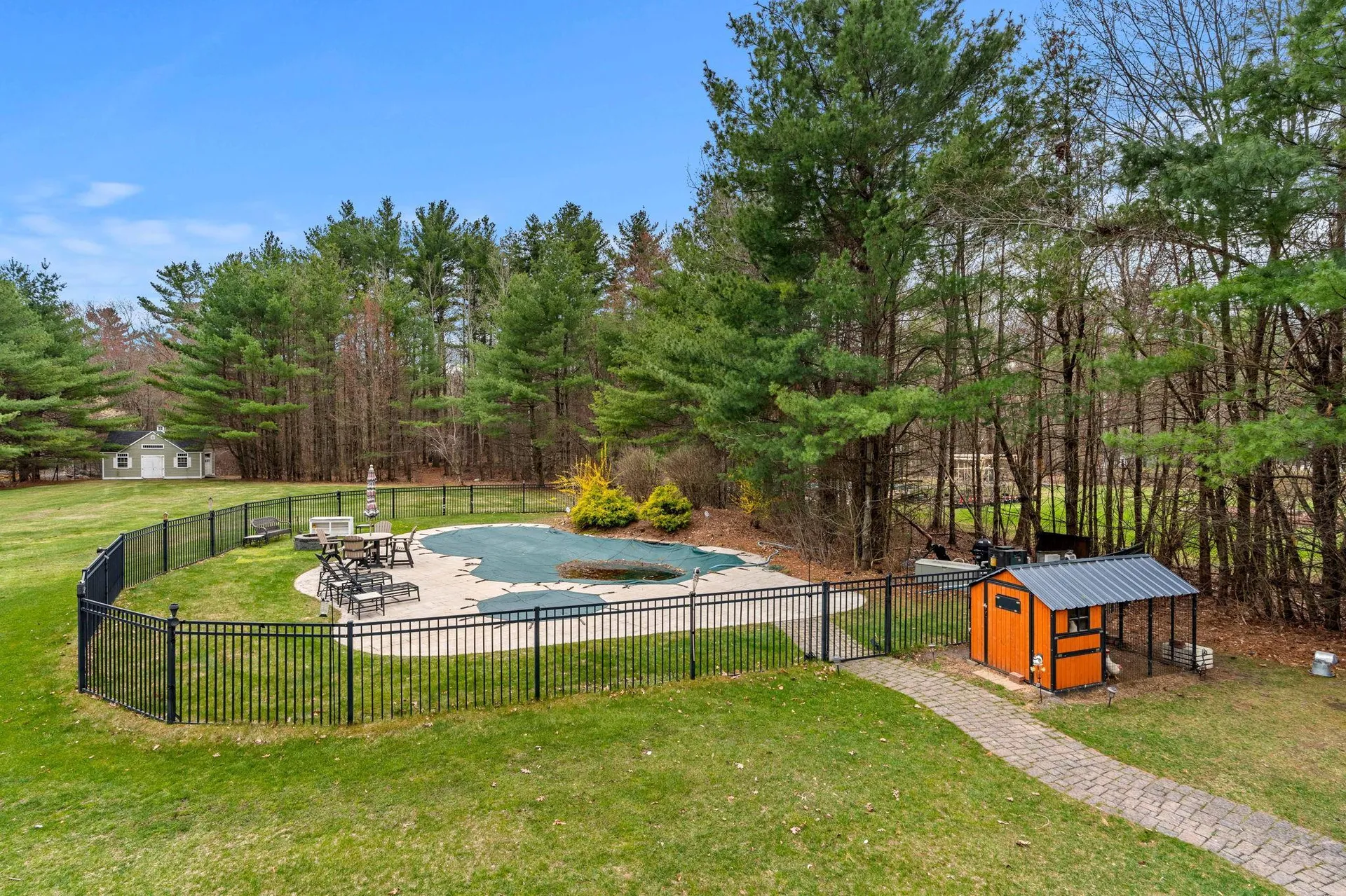 3 Surrey Lane Salem NH 03079