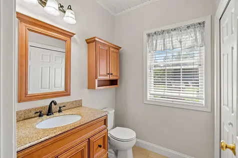 3 Surrey Lane Salem NH 03079