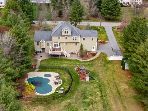 3 Surrey Lane Salem NH 03079
