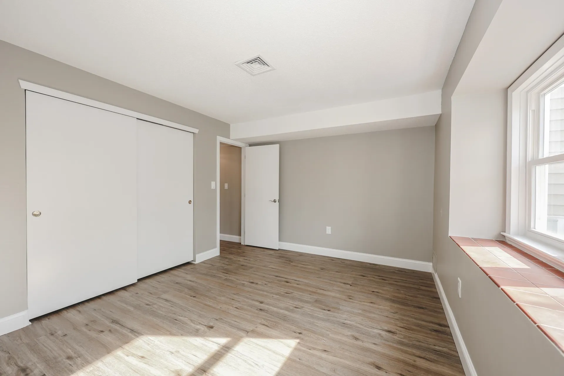 3 Roedean Drive Nashua NH 03063