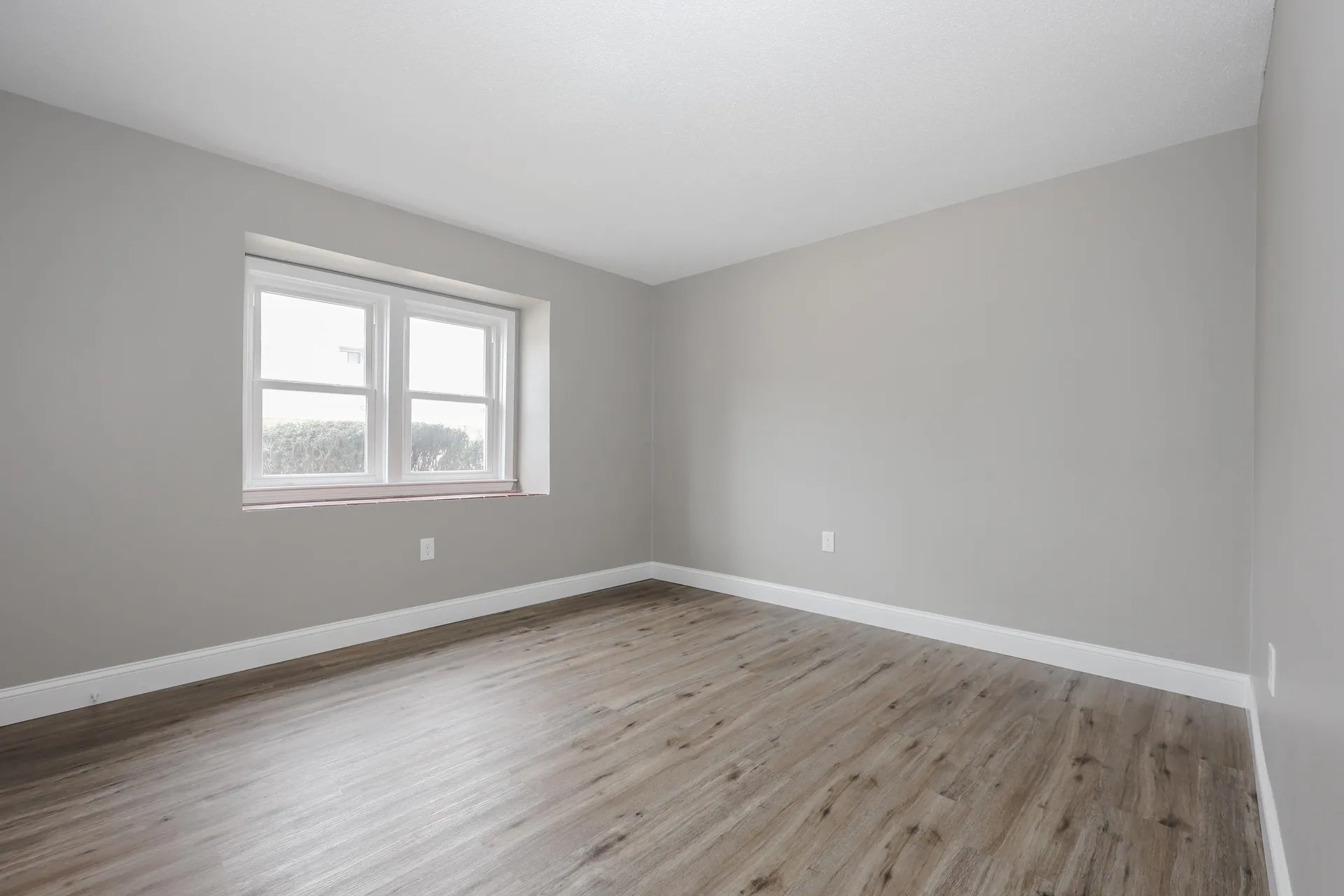 3 Roedean Drive Nashua NH 03063
