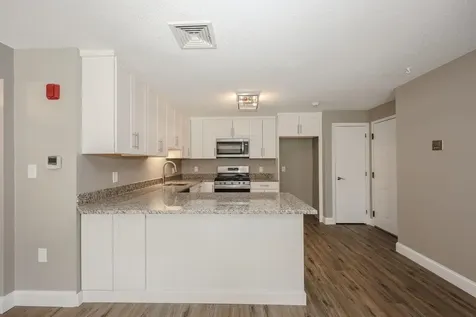 3 Roedean Drive Nashua NH 03063