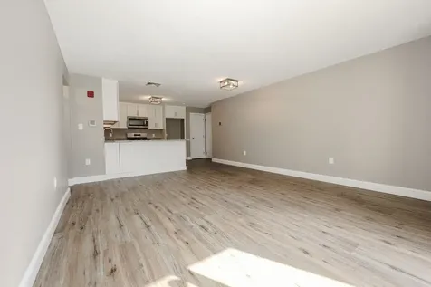 3 Roedean Drive Nashua NH 03063