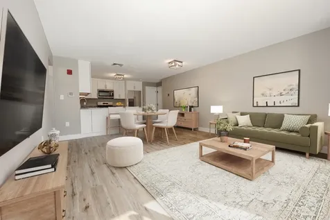 3 Roedean Drive Nashua NH 03063