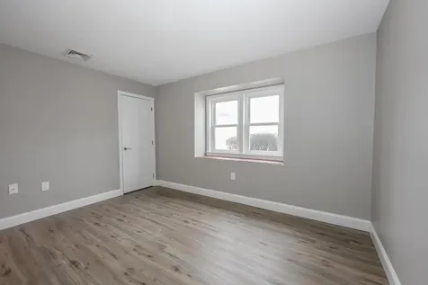 3 Roedean Drive Nashua NH 03063