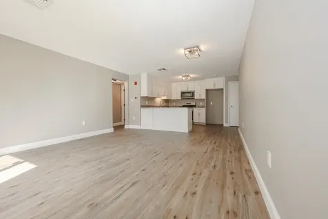 3 Roedean Drive Nashua NH 03063