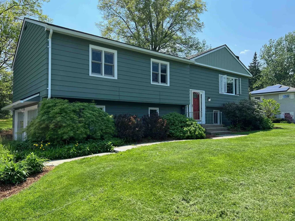 338 Collamer Circle Shelburne VT 05482
