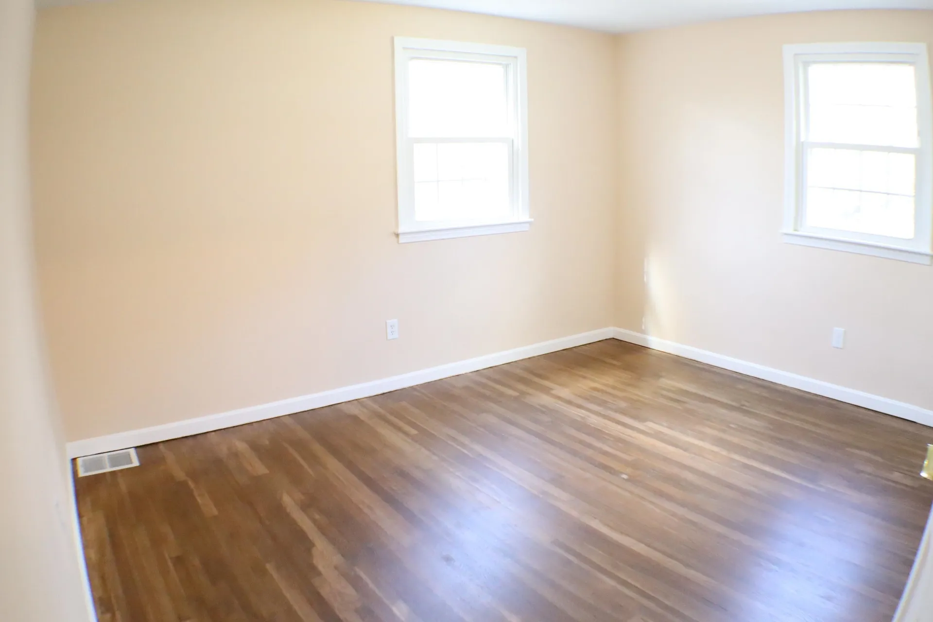 9 Whitehall Terrace Hooksett NH 03106-1842