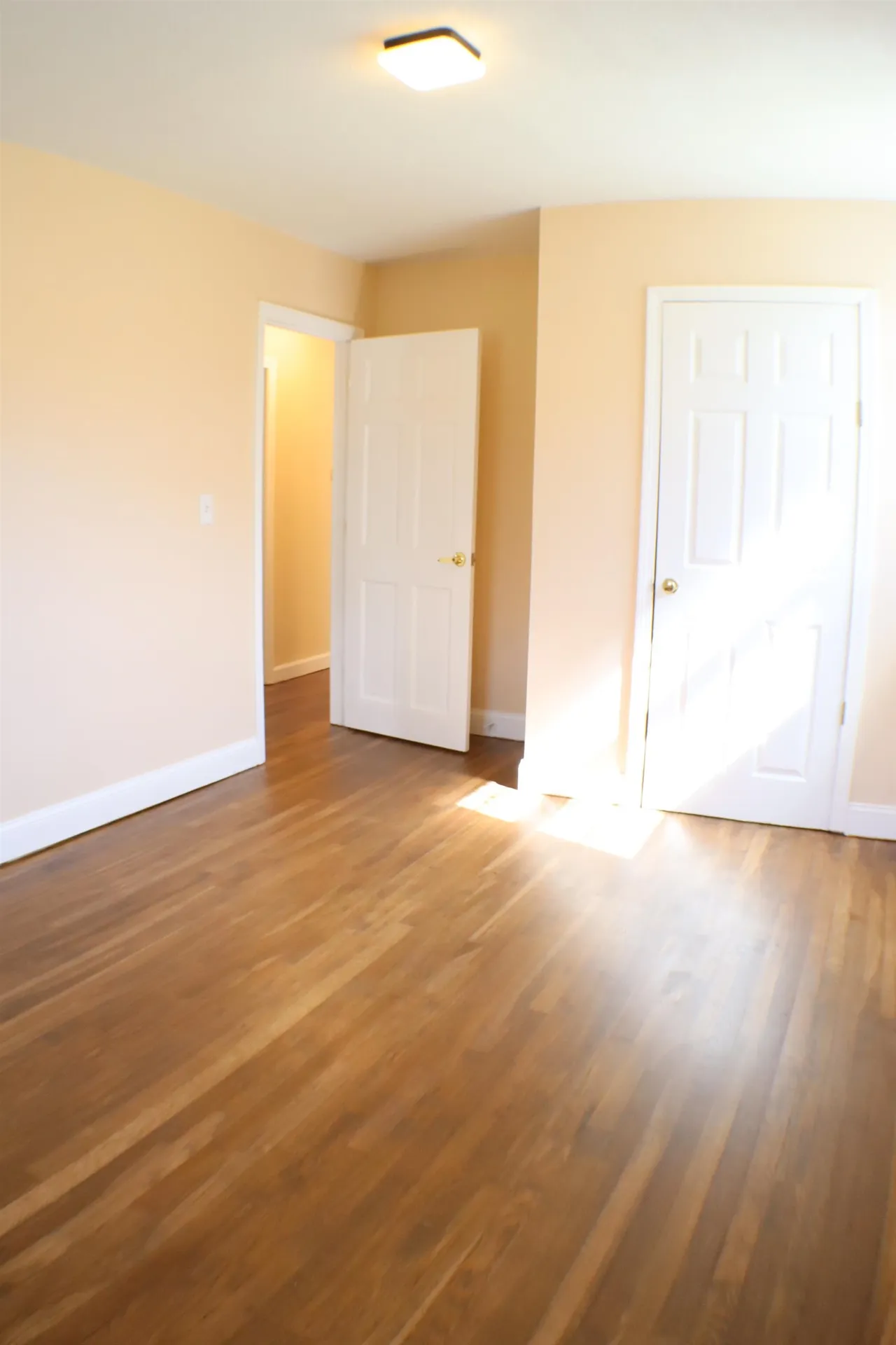 9 Whitehall Terrace Hooksett NH 03106-1842