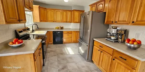 9 Whitehall Terrace Hooksett NH 03106-1842