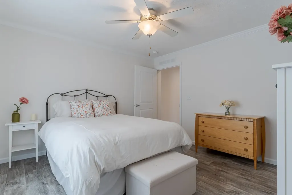 104 Robin Hood Drive Exeter NH 03833
