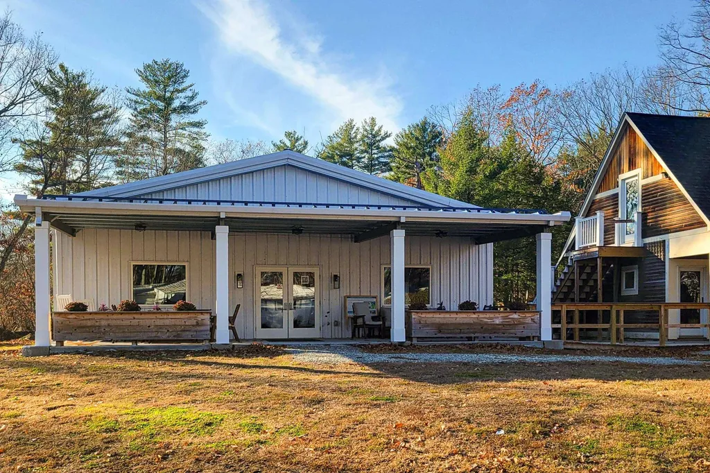104 Robin Hood Drive Exeter NH 03833