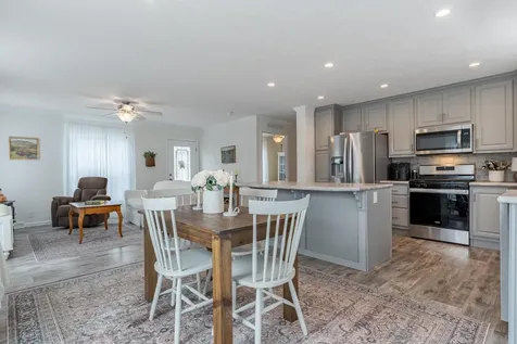 104 Robin Hood Drive Exeter NH 03833