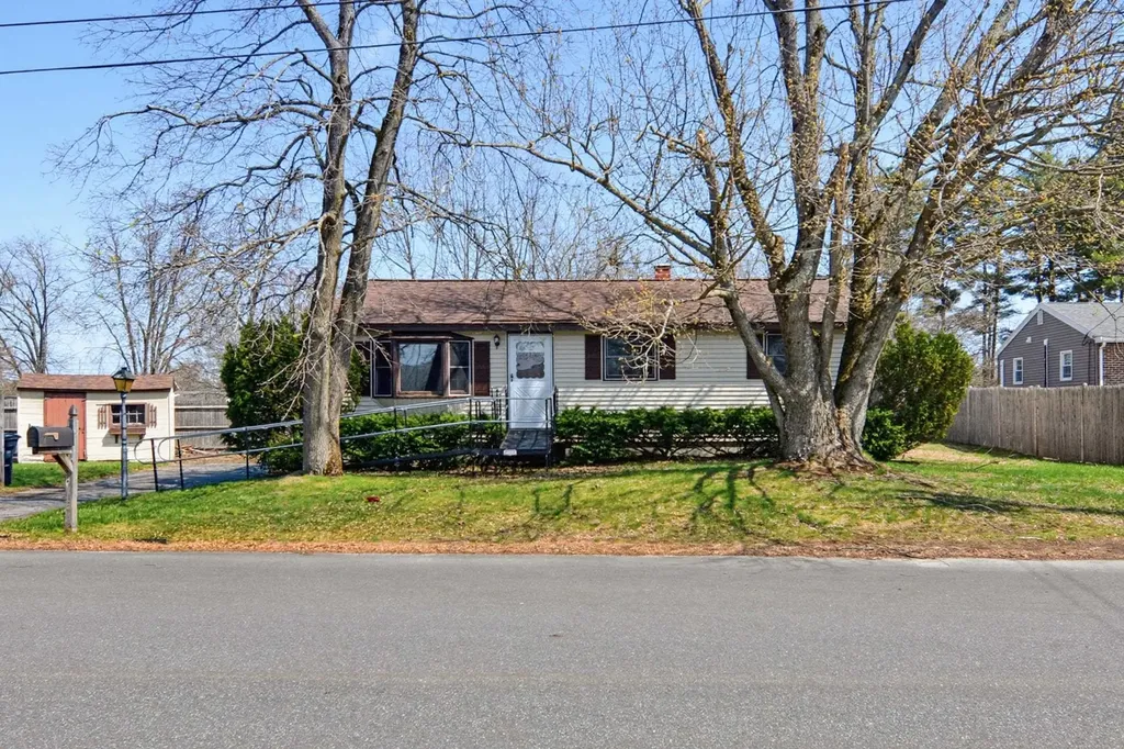2 Westchester Drive Nashua NH 03063