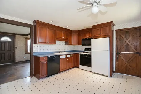 2 Westchester Drive Nashua NH 03063