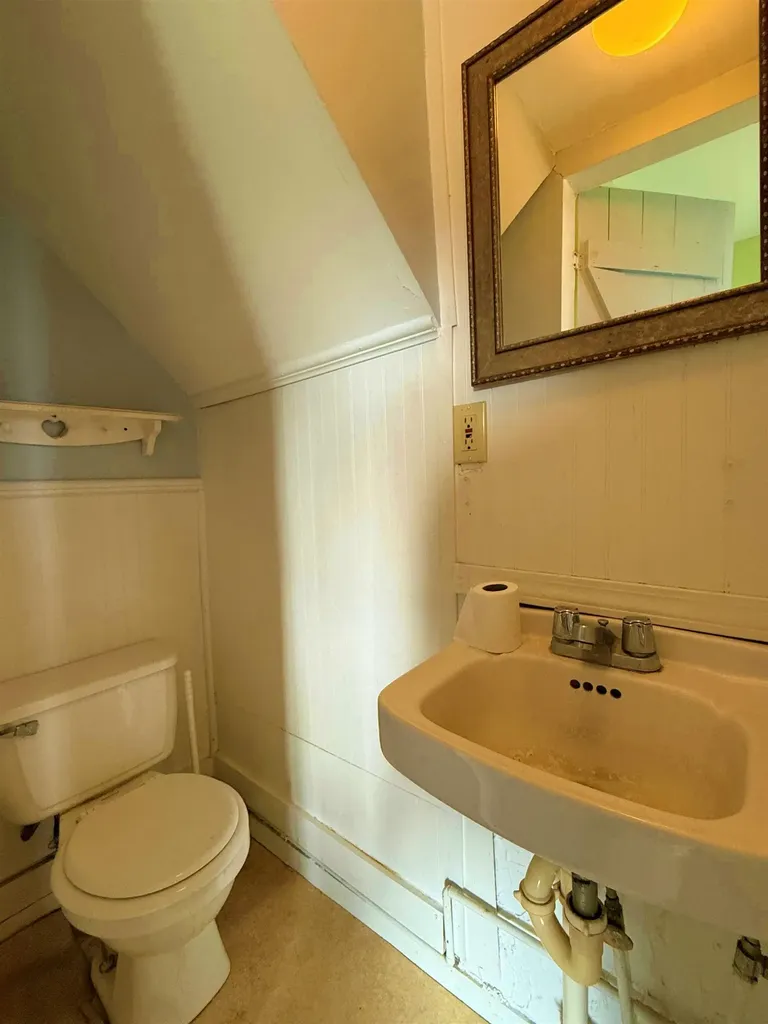 2570 Maple Hill Road Barton VT 05822