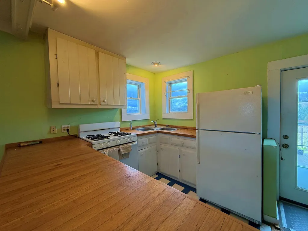 2570 Maple Hill Road Barton VT 05822