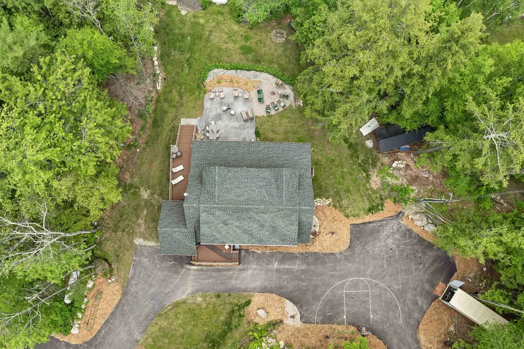 78 Cates Lane Brookfield NH 03872
