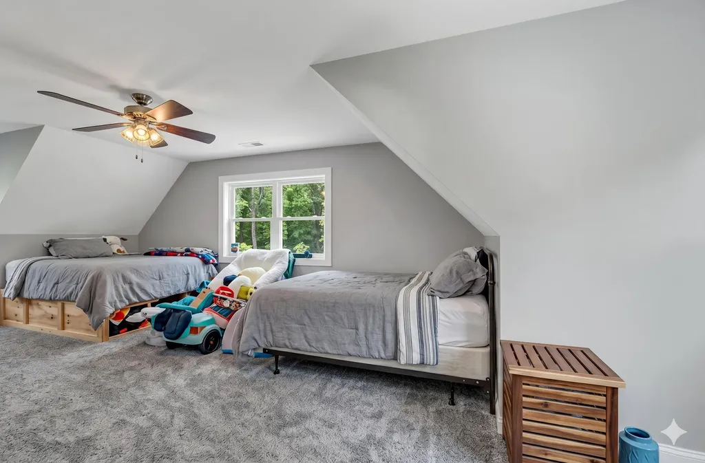 78 Cates Lane Brookfield NH 03872