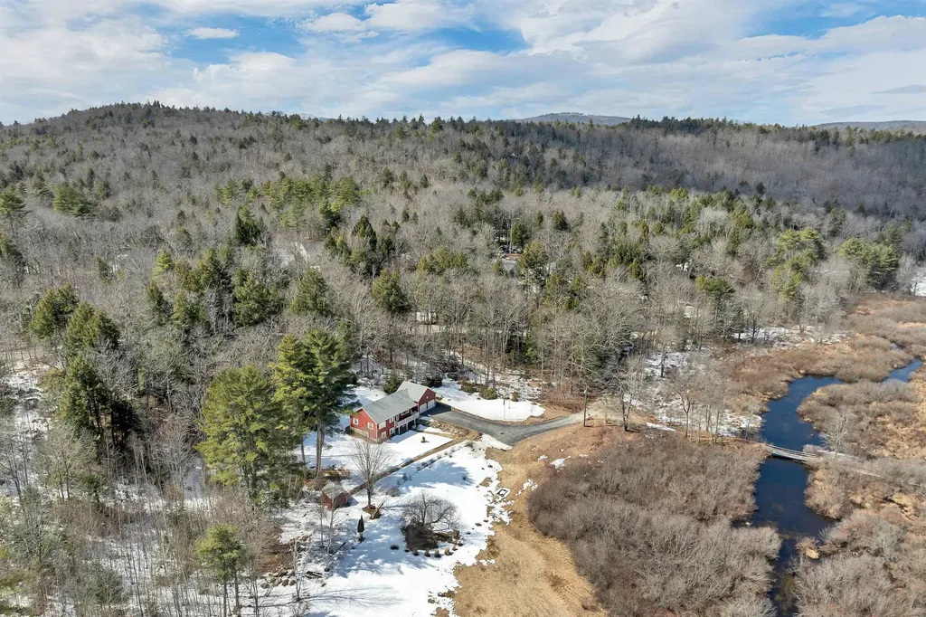 12 Bull Bridge Road Sutton NH 03221
