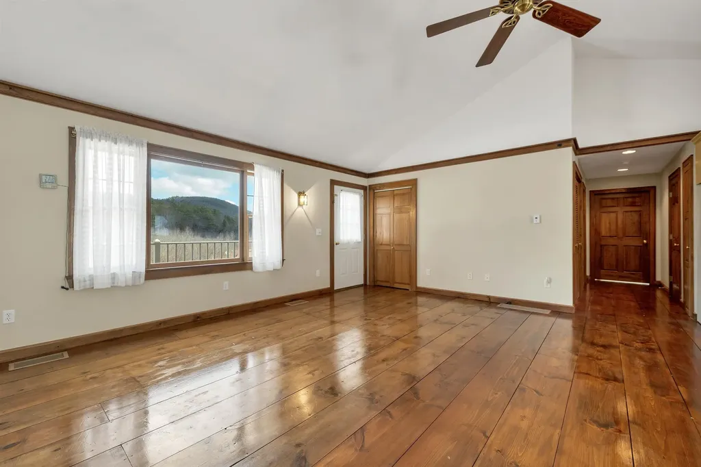 12 Bull Bridge Road Sutton NH 03221