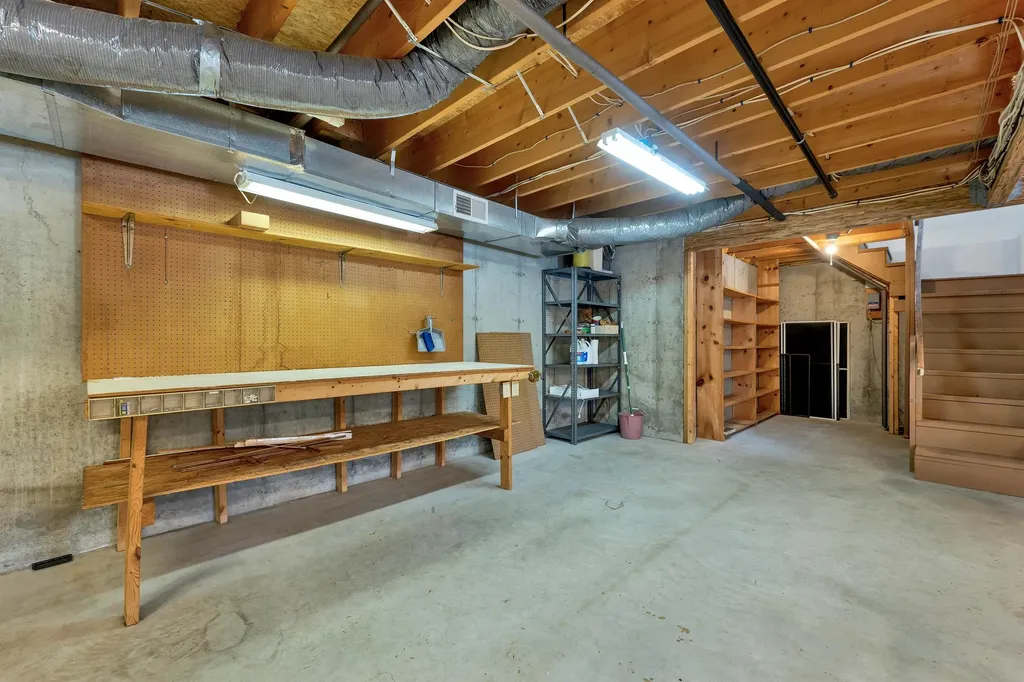 12 Bull Bridge Road Sutton NH 03221