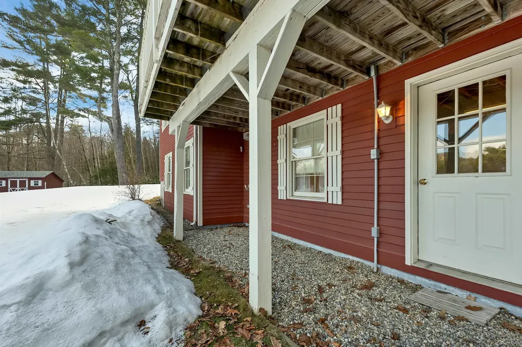 12 Bull Bridge Road Sutton NH 03221